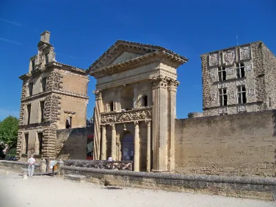 Château de la Tour d'Aigues — photo 3