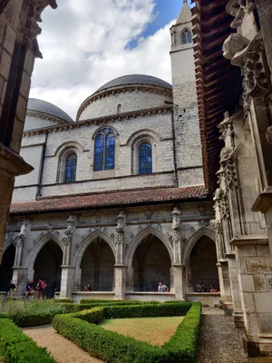 Cathédrale St Étienne — photo 4