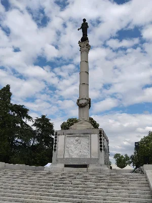 Monument du souvenir de Carmaux — photo 2