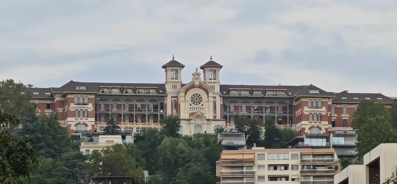 Ancien Hôpital Debrousse