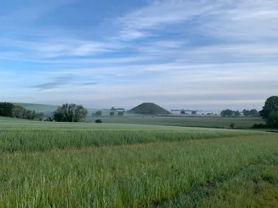 Silbury Hill — photo 1