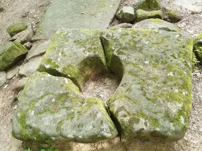 Reborn dolmens — photo 1