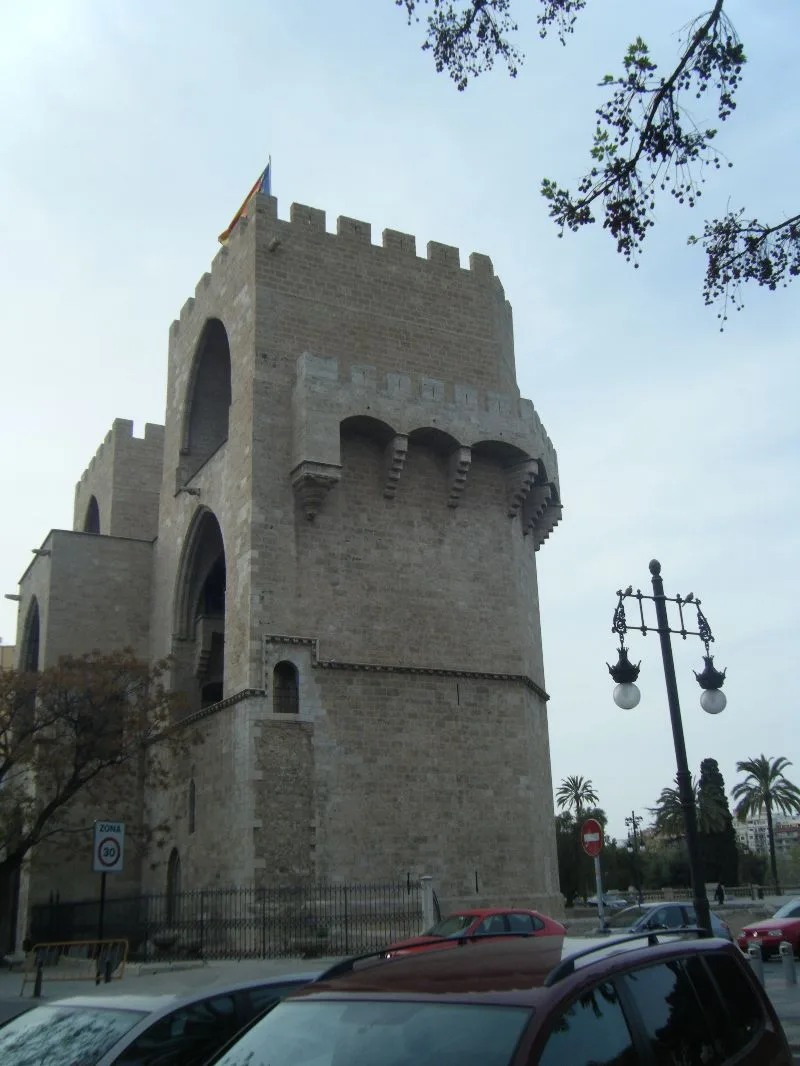 Porte/Tour Serranos