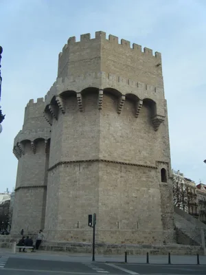 Porte/Tour Serranos — photo 3