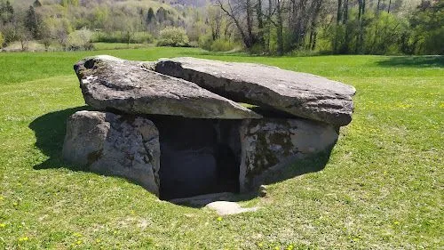 La Cave aux Fées