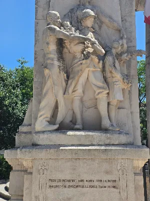 Monument aux morts de Nîmes — photo 3