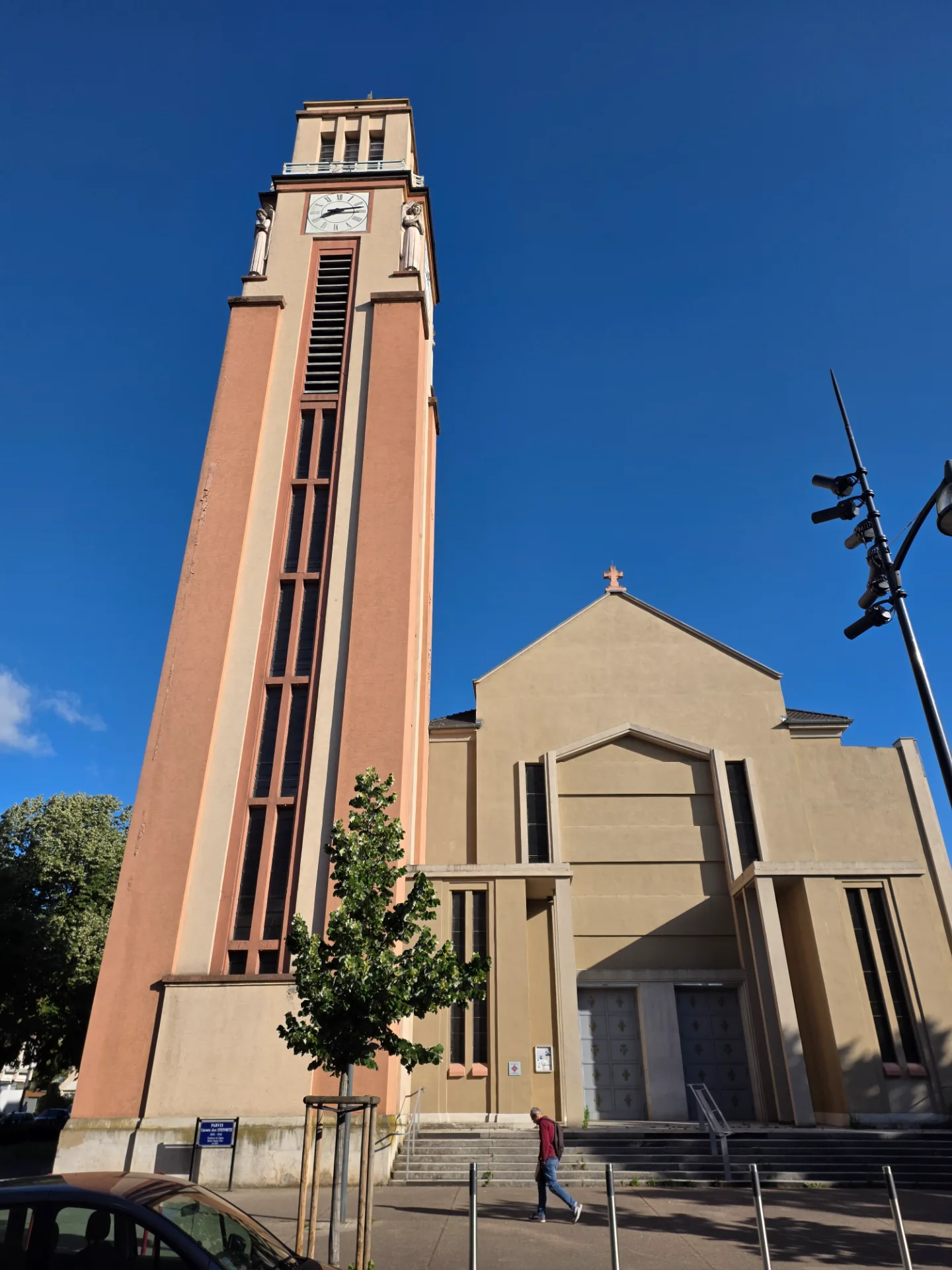 Eglise Sainte Jeanne d'Arc