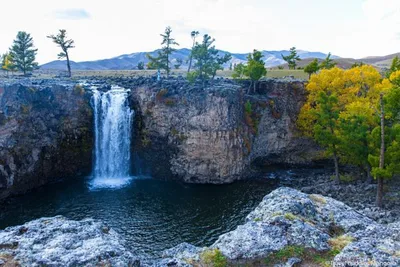 Ulaan Tsutgalan Waterfall — photo 2