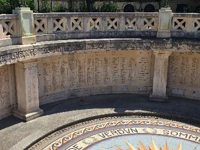 Monument aux morts de Nîmes — photo 6