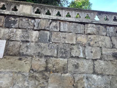 Vestiges des Remparts de Narbonne — photo 2
