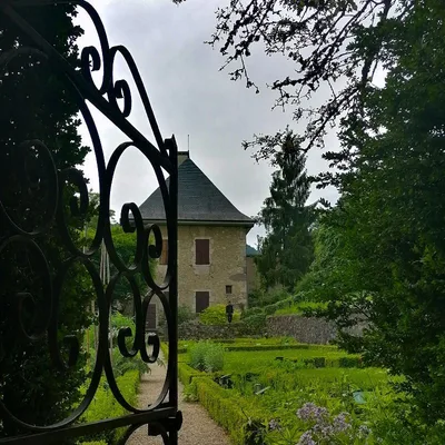 Chez Jean Jacques Rousseau — photo 4