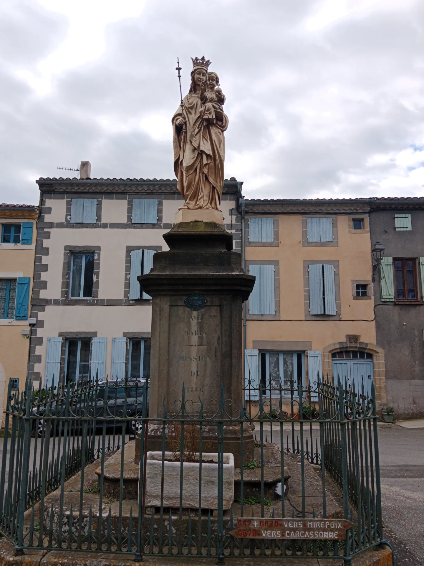 Statue Vierge Marie - Fanjeaux