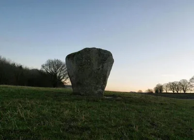 Goggleby Stone