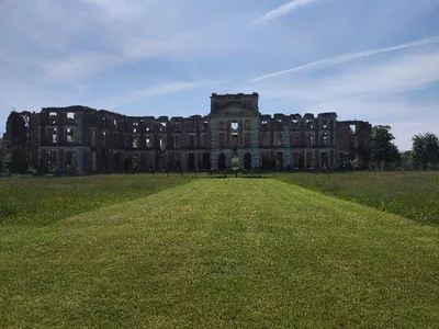 Château de La Ferté-Vidame — photo 2
