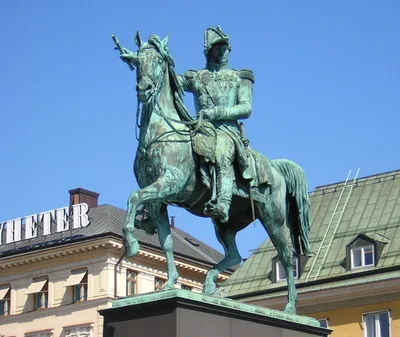Statue de Karl XIV Johan