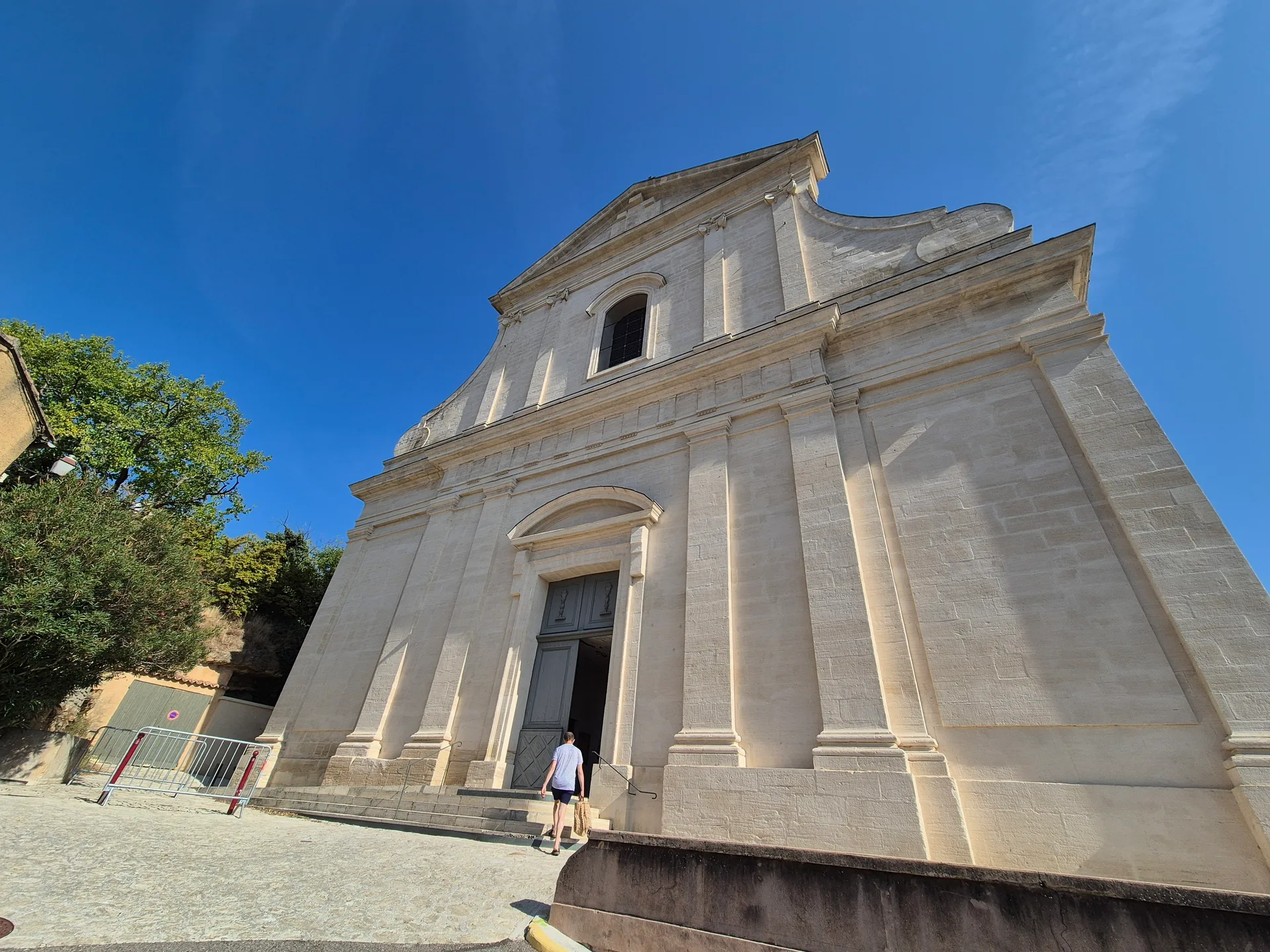 Eglise Saint-Pierre de Bédoin