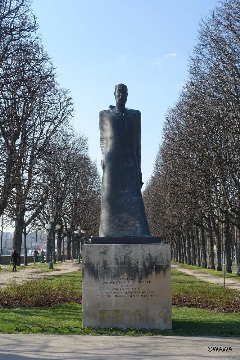 Statue du Père Komitas