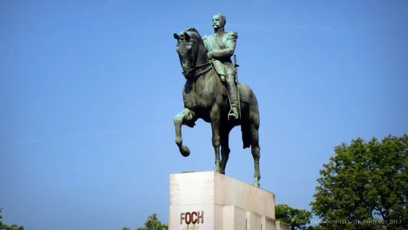 Statue du Maréchal Foch