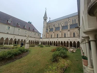 Monastère de la Puye — photo 2