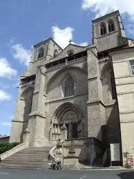 Abbatiale Saint Robert