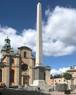 Obélisque de Slottsbacken — photo 2