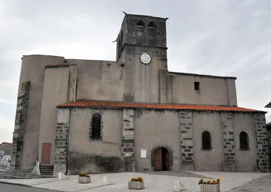 Eglise de saint bonnet près riom