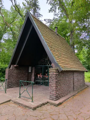 Chapelle Notre-Dame du Chêne — photo 5