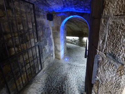 (Fontaine) Passage Des Lépreux — photo 2