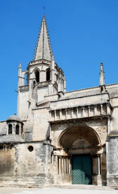 Collégiale royale Sainte-Marthe de Tarascon — photo 3