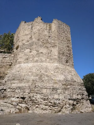Tour des Mourgues & Remparts — photo 1
