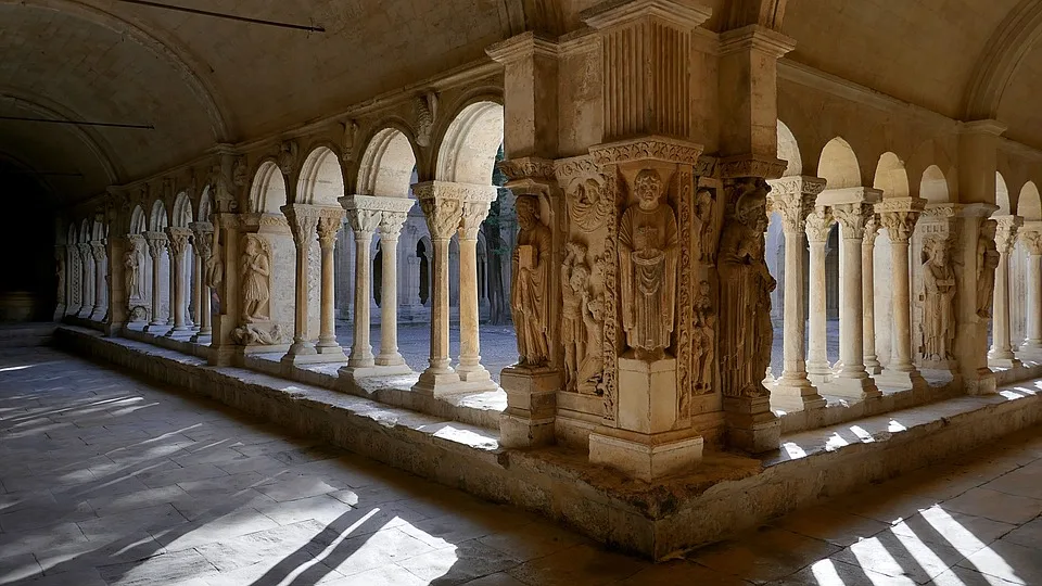 Cloître Saint-Trophime