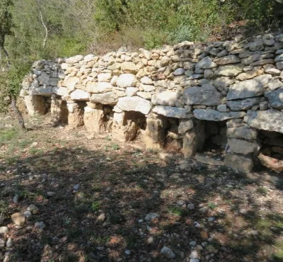 Mur à Abeilles d'Eyguières — photo 3