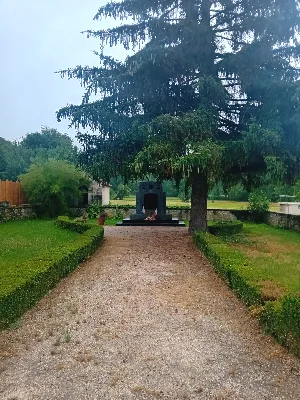 Monuments aux morts — photo 1