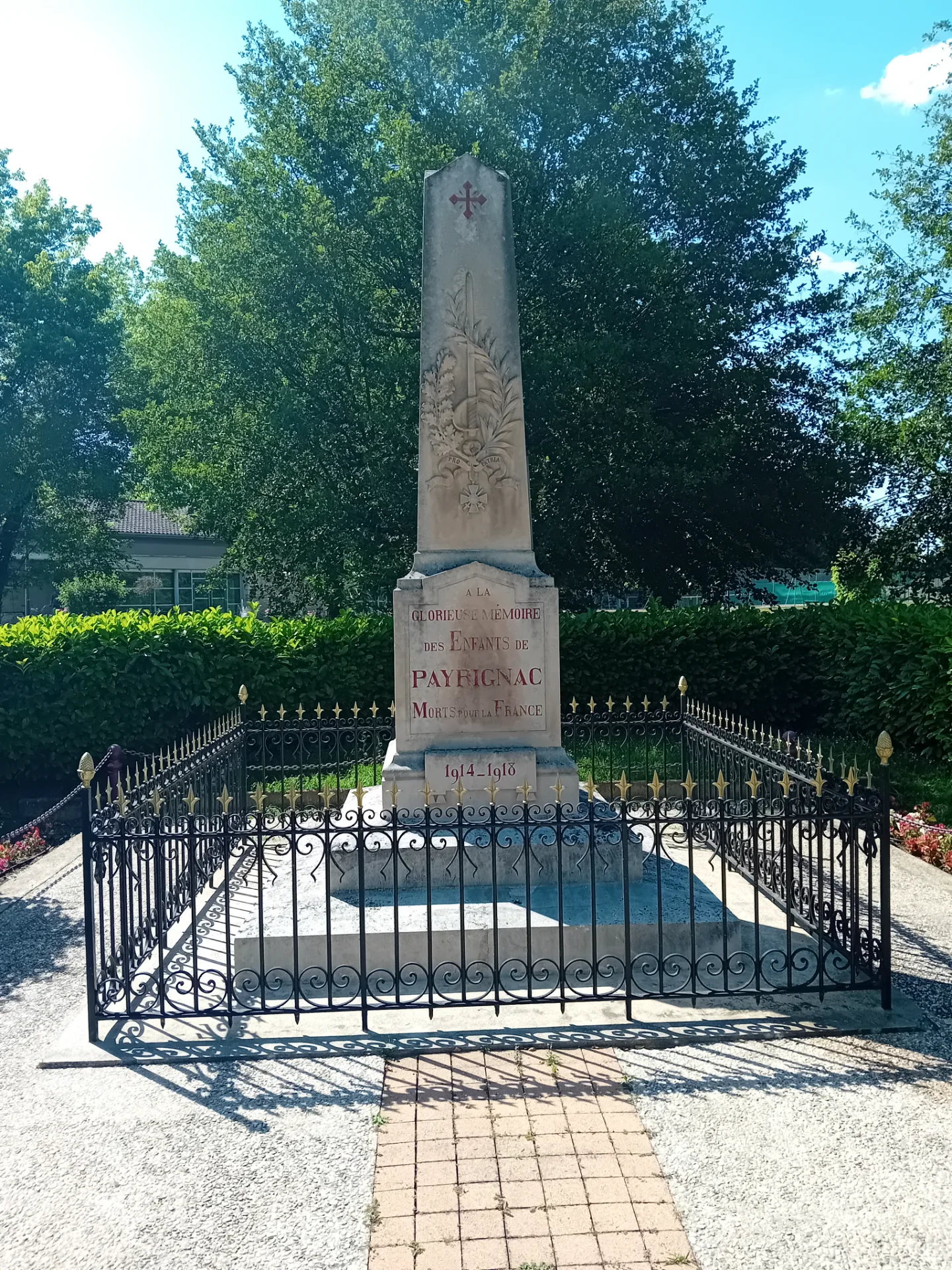 Monuments aux morts