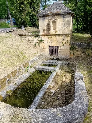 Fontaine de Fonteneuve — photo 3