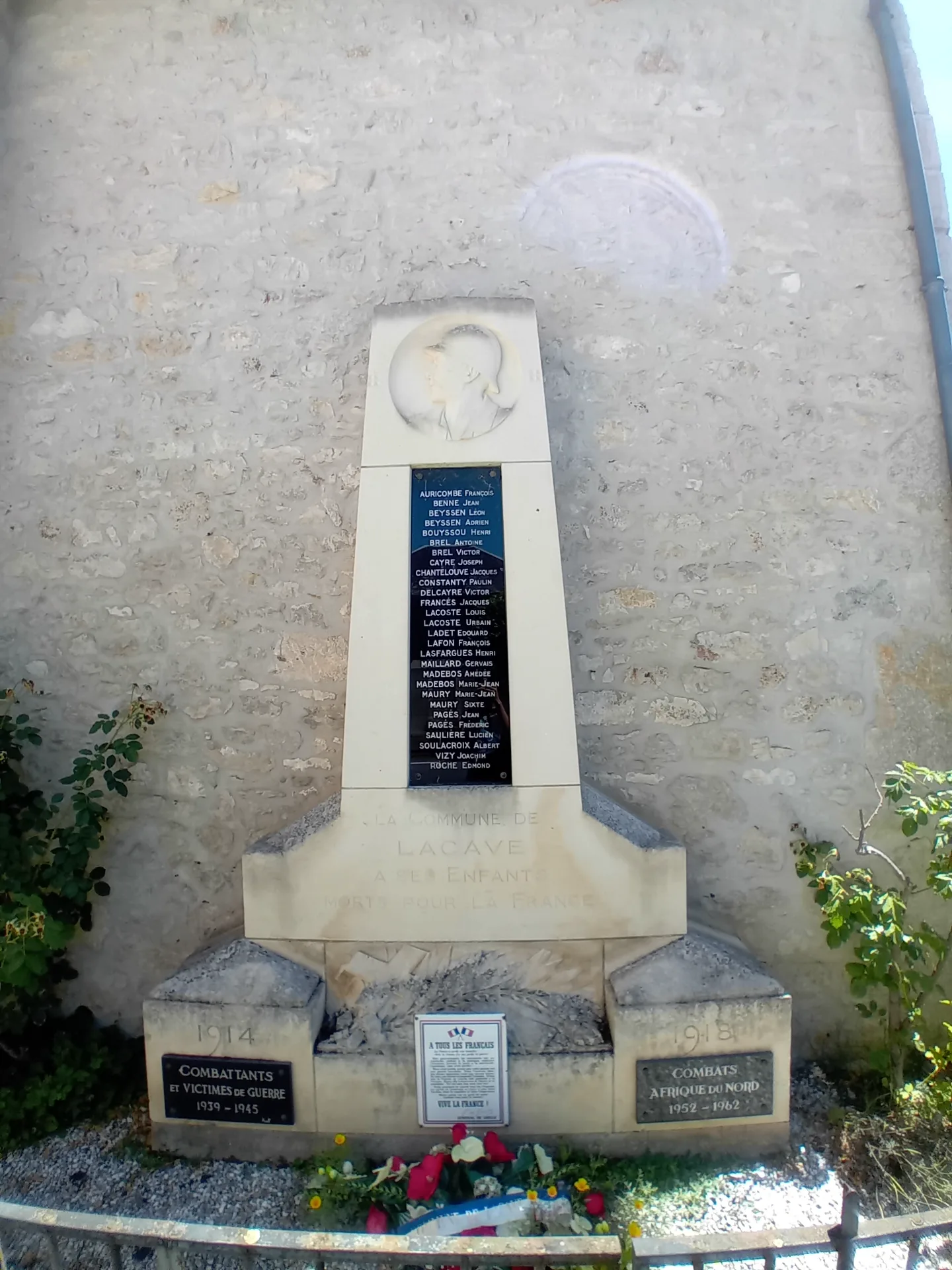 Monuments aux morts