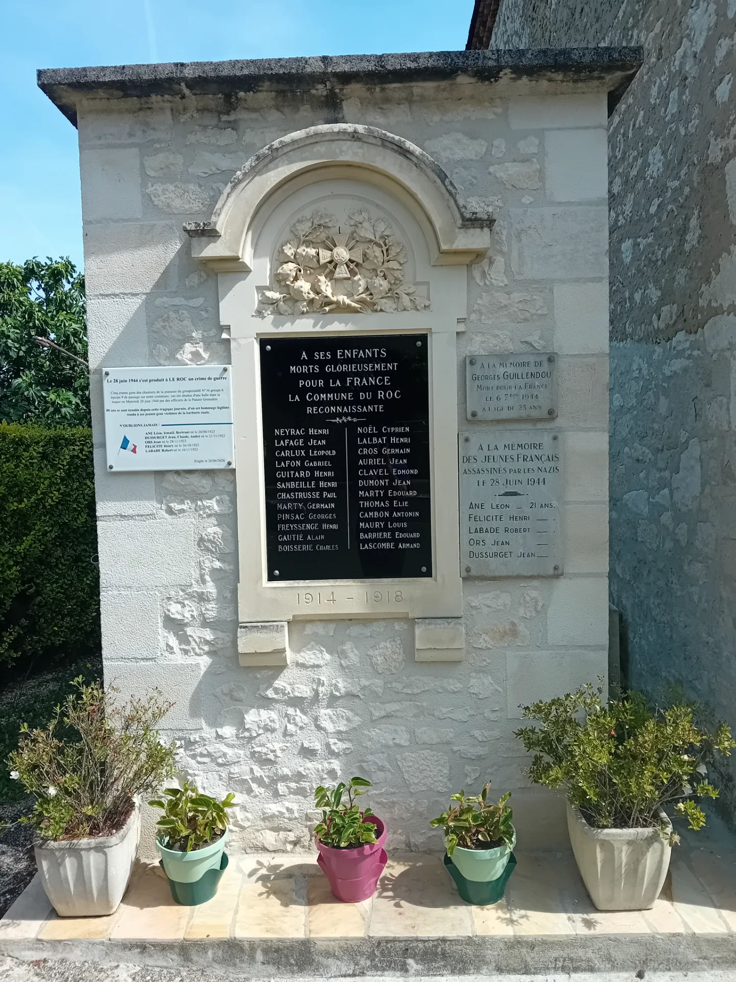 Monuments aux morts
