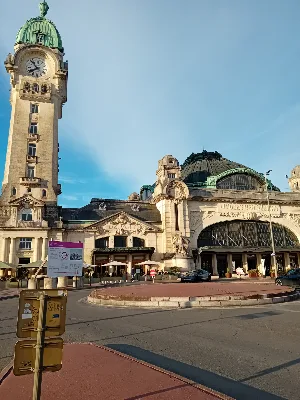 Gare les Bénédictins