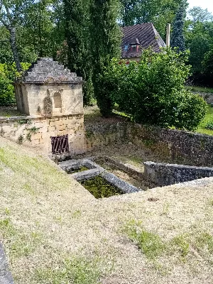 Fontaine de Fonteneuve — photo 1
