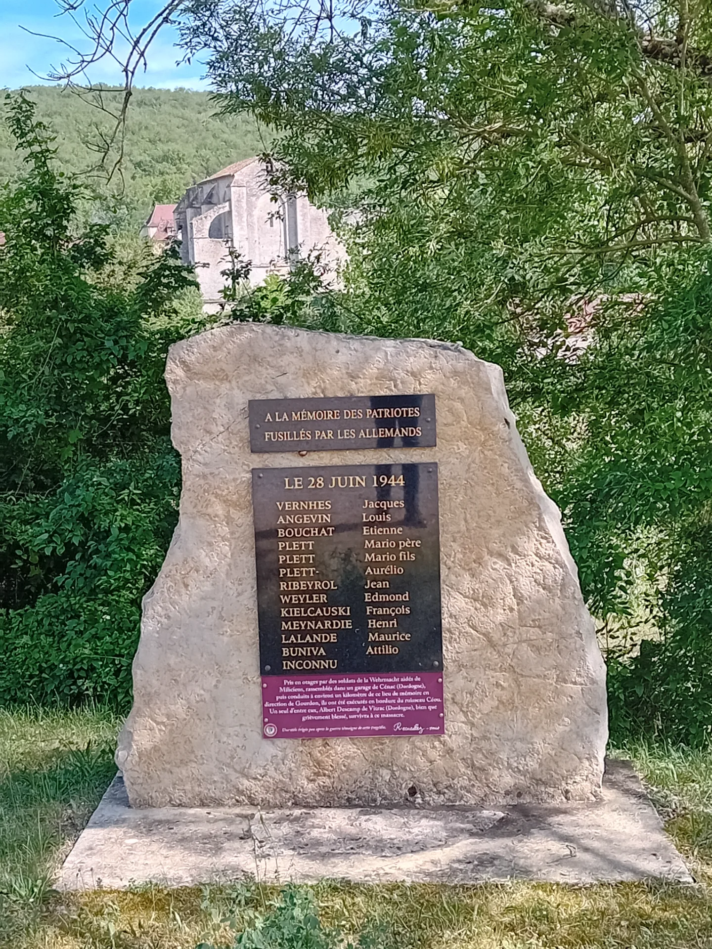 Monuments aux morts