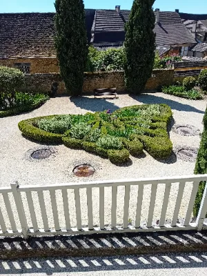 La Maison et la cour du Sénéchal — photo 9