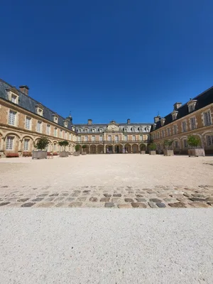 Chateau de Pierre de Bresse — photo 1