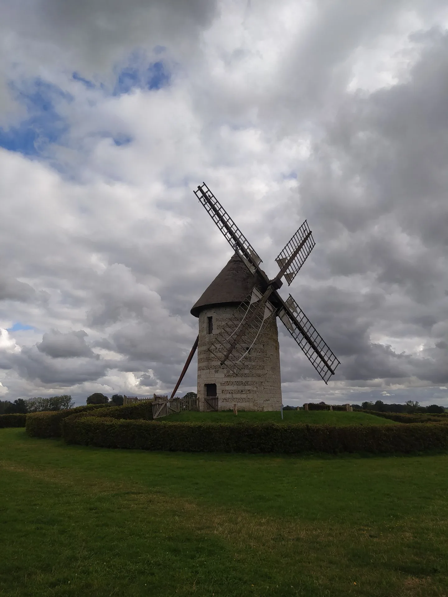 Moulin de pierre de Hauville
