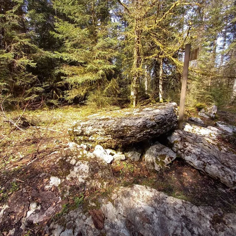 La pierre qui tourne