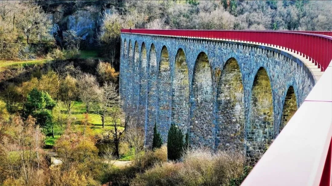Viaduc de l étang de la roche