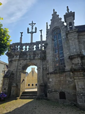 Église Notre-Dame de Lampaul-Guimiliau — photo 3