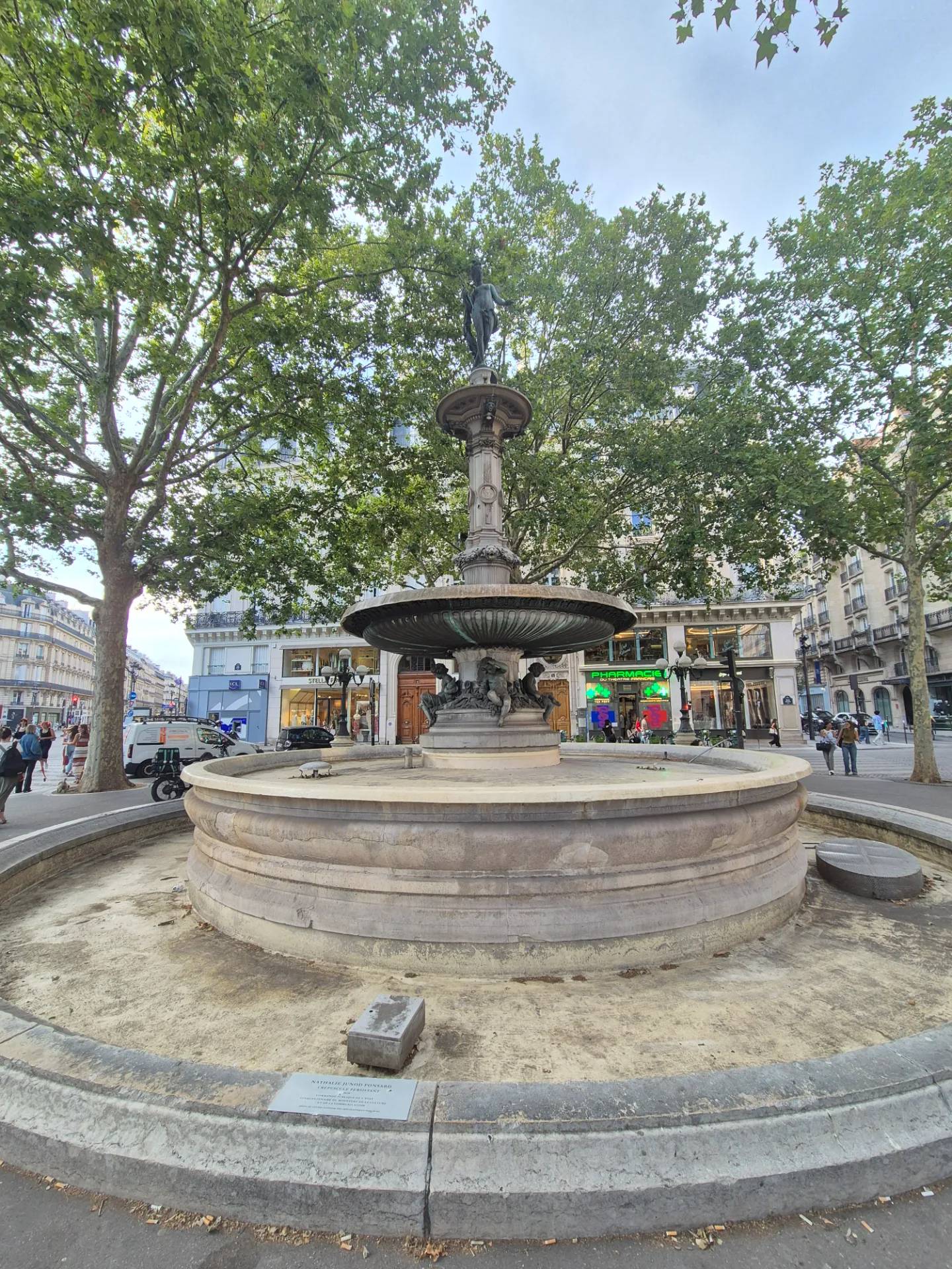 Fontaine orientale du Théâtre-Français