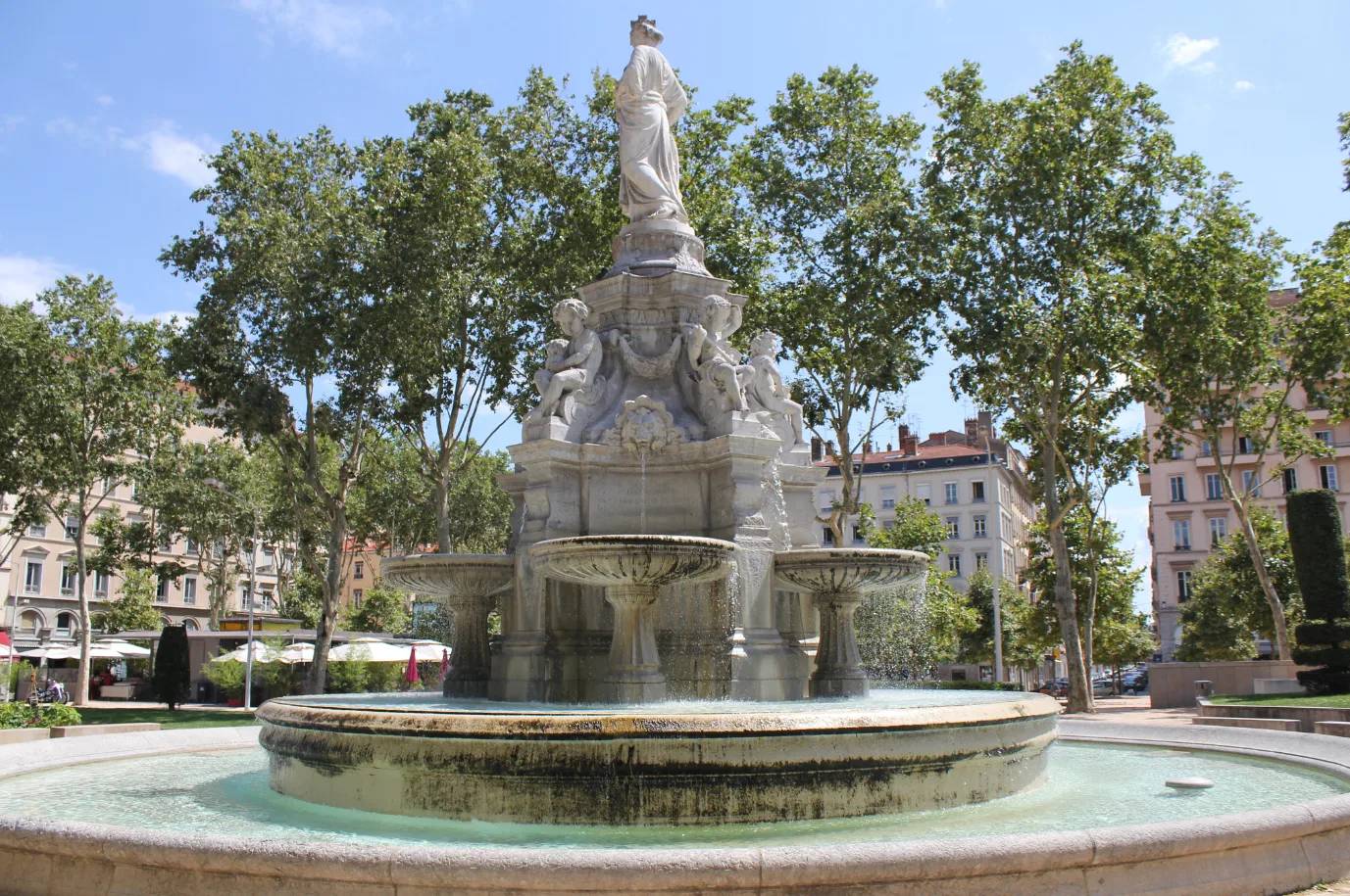 Fontaine de la Place du Maréchal Lyautey