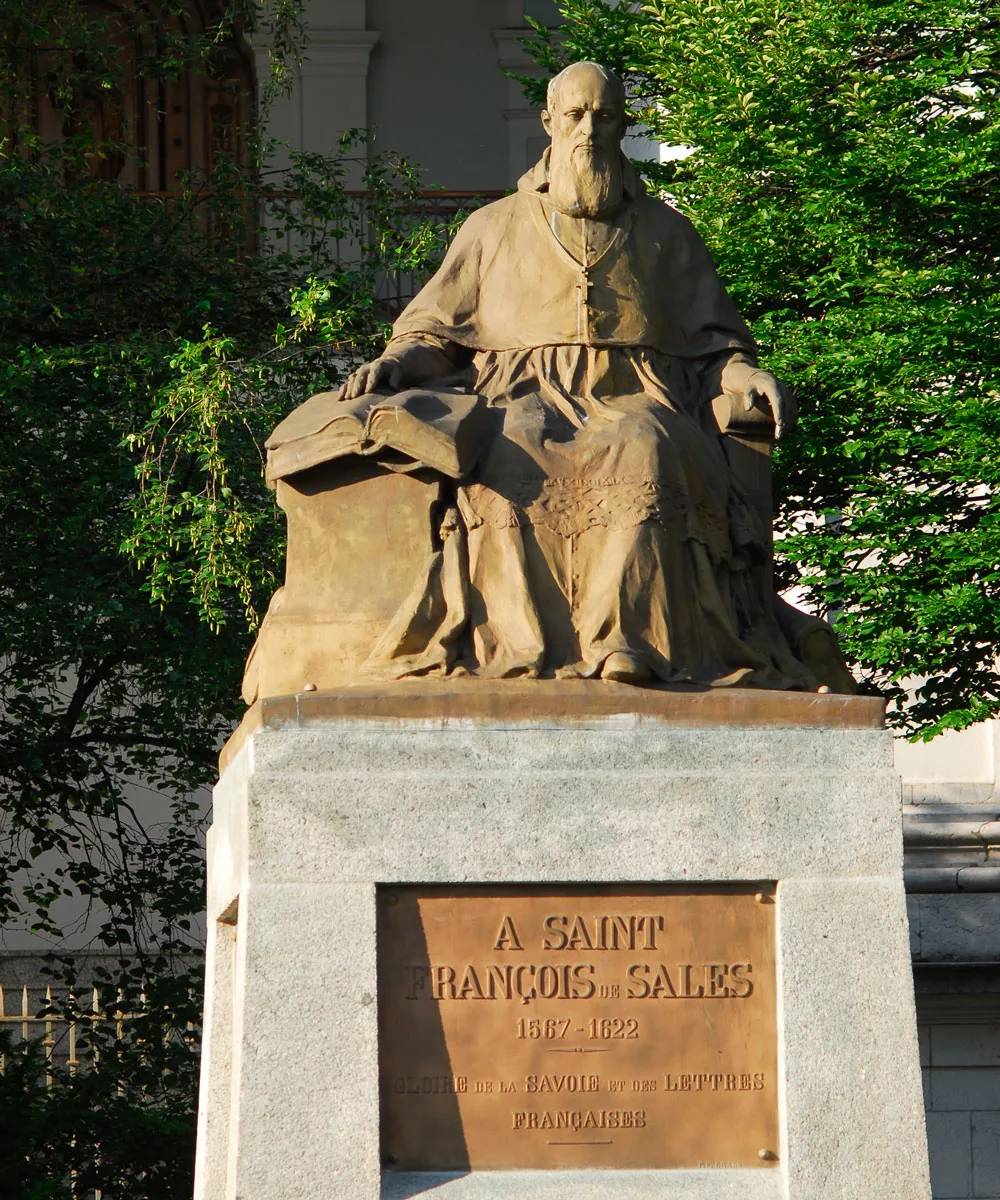 Statue de Saint-François de Sales