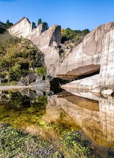 Ruines du barrage de Malpasset